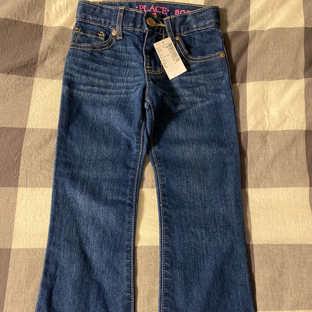 Brand new 5T bootcut jeans for girl!